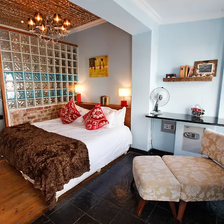 Sweet Lemon Boutique Bed & Breakfast-3